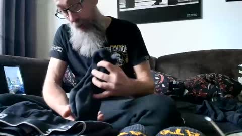 krummersaebel online show from February 8, 3:26 pm