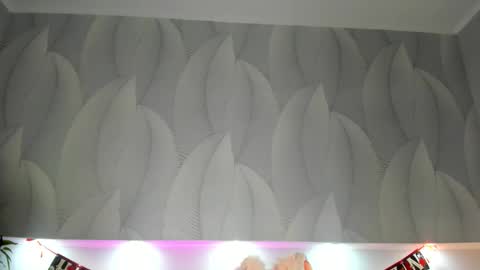 Krys online show from October 31, 2:01 am