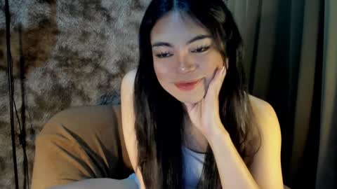 Snapshot of krystal_angel chatting on January 25, 10:28 pm krystal_angel online show from January 25, 10:28 pm