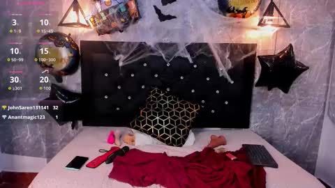 Kystal Taylor online show from October 29, 2:08 pm