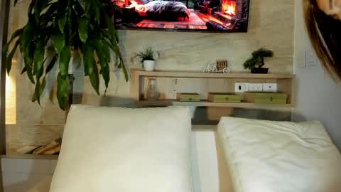 krystalswift_ online show from March 31, 3:18 am