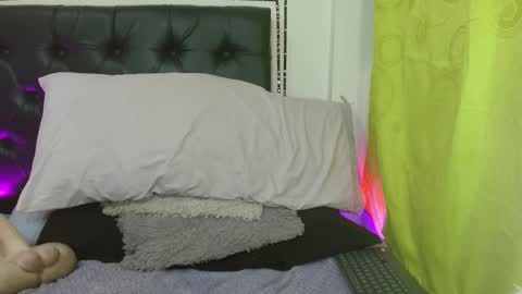 Snapshot of kryystaladams chatting on October 18, 5:28 pm kryystaladams online show from October 18, 5:28 pm