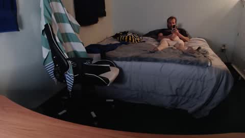 Kuggy online show from October 2, 10:41 pm