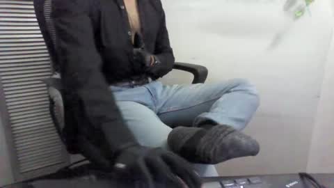 Snapshot of kunal7034 chatting on December 14, 12:11 am kunal7034 online show from December 14, 12:11 am
