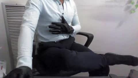 Snapshot of kunal7034 chatting on January 4, 12:48 am kunal7034 online show from January 4, 12:48 am