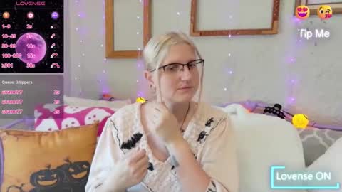 Samantha online show from September 25, 2:46 pm