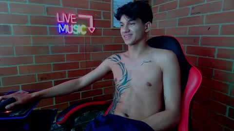 JASON online show from August 5, 6:27 pm