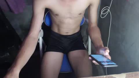 Snapshot of kurtxxx07 chatting on February 19, 3:39 am kurtxxx07 online show from February 19, 3:39 am