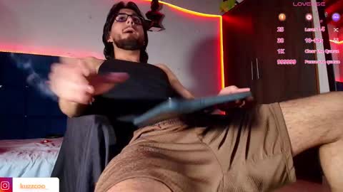 kuzzcoo online show from October 24, 11:16 pm