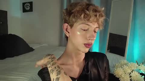 Kyle Cooper online show from December 21, 2:30 am