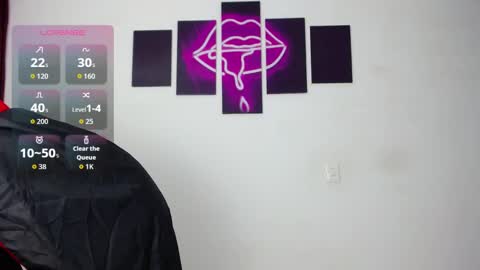 Snapshot of kyle_wilson_ chatting on November 1, 3:28 am Kyle Wilson Follow me online show from November 1, 3:28 am