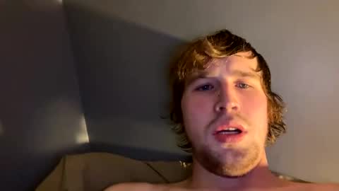 Snapshot of kylelovepussy69 chatting on February 26, 7:53 pm kylelovepussy69 online show from February 26, 7:53 pm