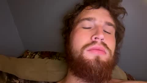 Snapshot of kylelovepussy69 chatting on October 20, 9:14 am kylelovepussy69 online show from October 20, 9:14 am