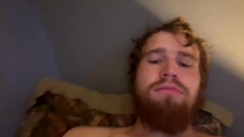Snapshot of kylelovepussy69 chatting on October 15, 9:10 am kylelovepussy69 online show from October 15, 9:10 am