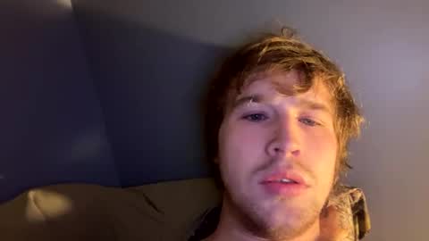 Snapshot of kylelovepussy69 chatting on February 25, 10:26 am kylelovepussy69 online show from February 25, 10:26 am