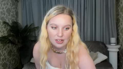 Kyley online show from October 31, 7:36 pm