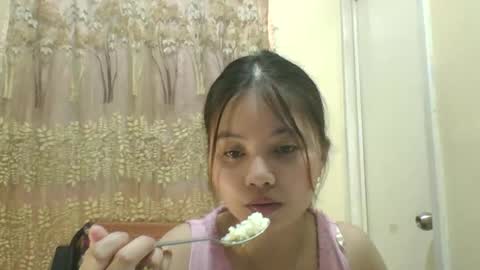 Snapshot of kylie1177 chatting on October 20, 2:55 pm its me KYLIE online show from October 20, 2:55 pm