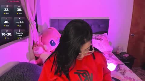 Kylie  online show from February 4, 2:15 am