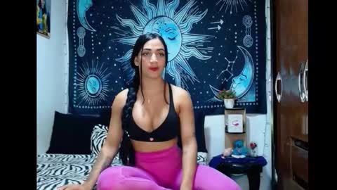 kylie online show from November 27, 9:33 pm