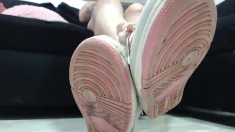     online show from September 18, 5:28 pm