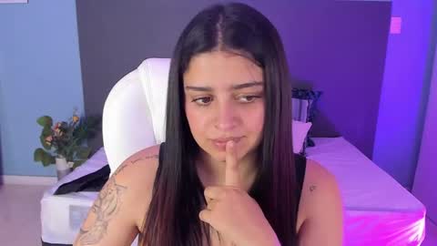 Kylie Reyes  online show from February 15, 7:50 pm