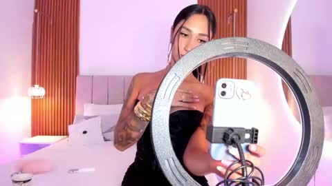 kloe sofia online show from November 6, 1:14 pm