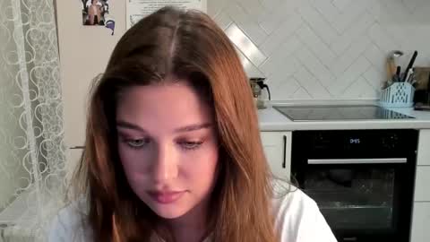 Snapshot of kylieblond chatting on October 1, 8:41 pm Din online show from October 1, 8:41 pm