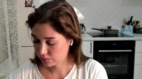 Snapshot of kylieblond chatting on September 13, 8:22 pm Din online show from September 13, 8:22 pm