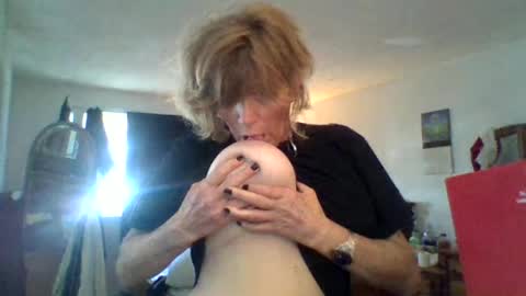 kym12672 online show from June 28, 7:43 pm