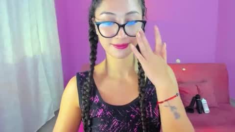 Kym Giraldo online show from September 24, 5:58 am