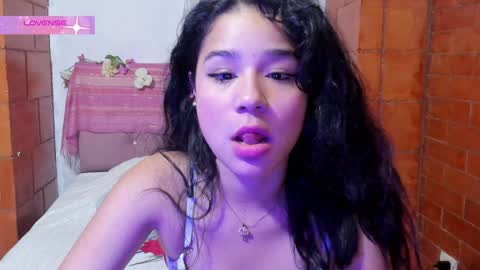 Snapshot of kyomi_beth chatting on January 18, 5:31 am kyomi online show from January 18, 5:31 am