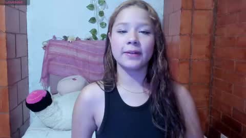 Snapshot of kyomi_beth chatting on March 5, 7:17 pm kyomi online show from March 5, 7:17 pm