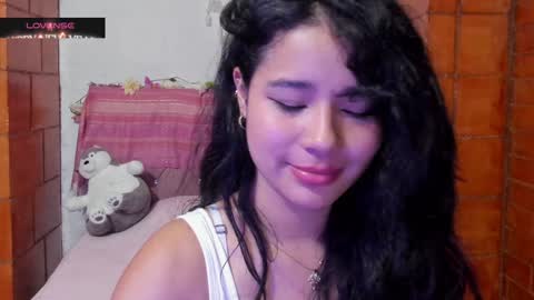 Snapshot of kyomi_beth chatting on January 8, 3:50 pm kyomi online show from January 8, 3:50 pm