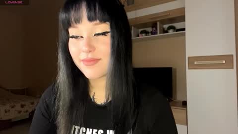 Snapshot of kyongsevenbergen chatting on October 28, 7:31 am Eva online show from October 28, 7:31 am