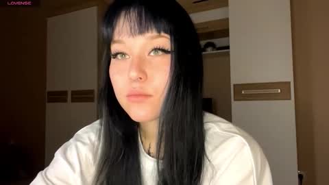 Snapshot of kyongsevenbergen chatting on October 27, 7:30 am Eva online show from October 27, 7:30 am