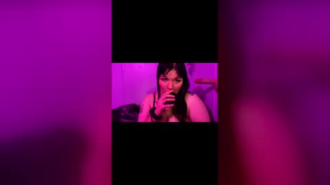 Lily online show from April 24, 1:35 pm