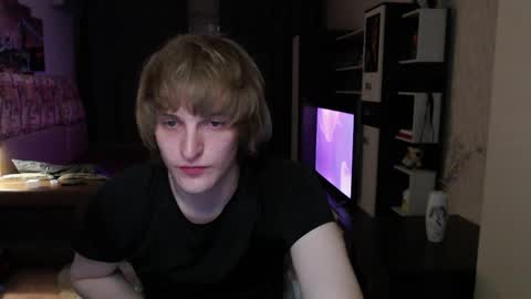 l1onkennedy online show from May 13, 8:51 pm