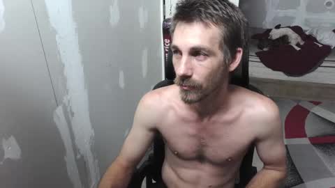 l1v1nth3dr3am online show from September 28, 6:50 pm