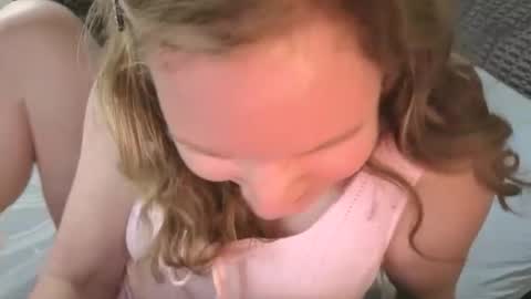 l4dyc4pricorn76 online show from March 9, 12:10 pm