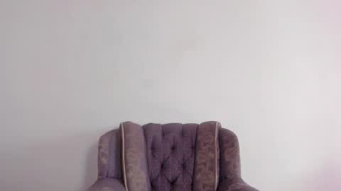 Snapshot of ladahear_ chatting on September 16, 5:05 pm Akyra online show from September 16, 5:05 pm