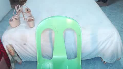 ladiekissesex online show from October 28, 10:49 am