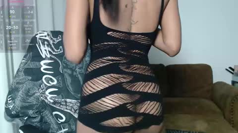 Mia online show from February 11, 9:29 pm