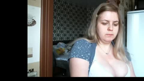 lady cute cat29 online show from May 8, 3:34 am