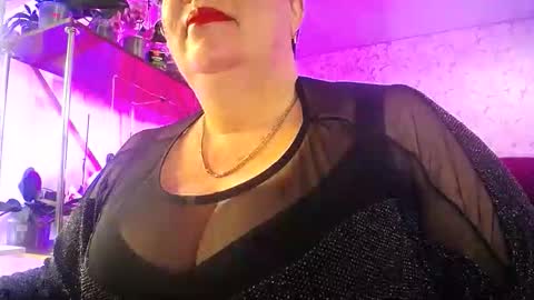 Lady Gloria online show from May 10, 8:10 am