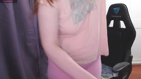 Snapshot of lady_inari chatting on October 17, 11:09 pm Angelika online show from October 17, 11:09 pm