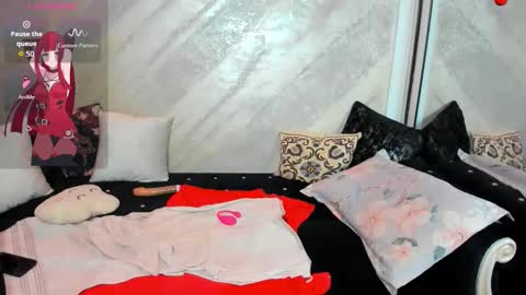 lady lauren online show from March 21, 8:19 am