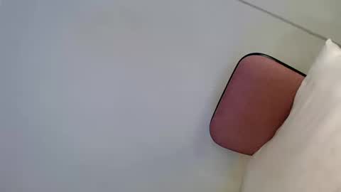 Ella online show from February 7, 2:26 pm