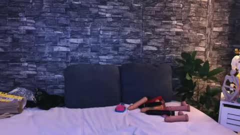 Jenny online show from May 6, 11:27 am