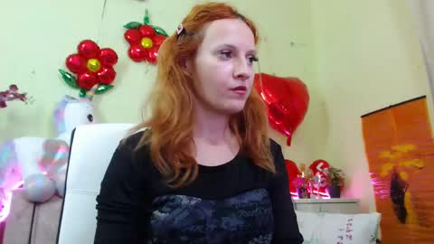 Sima Ladybigsmile online show from February 19, 4:23 am