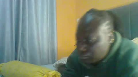 lindah32 online show from January 7, 3:00 am